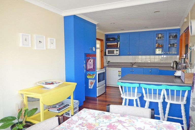 Photo of property in 9 Selwyn Street, South Hill, Oamaru, 9400