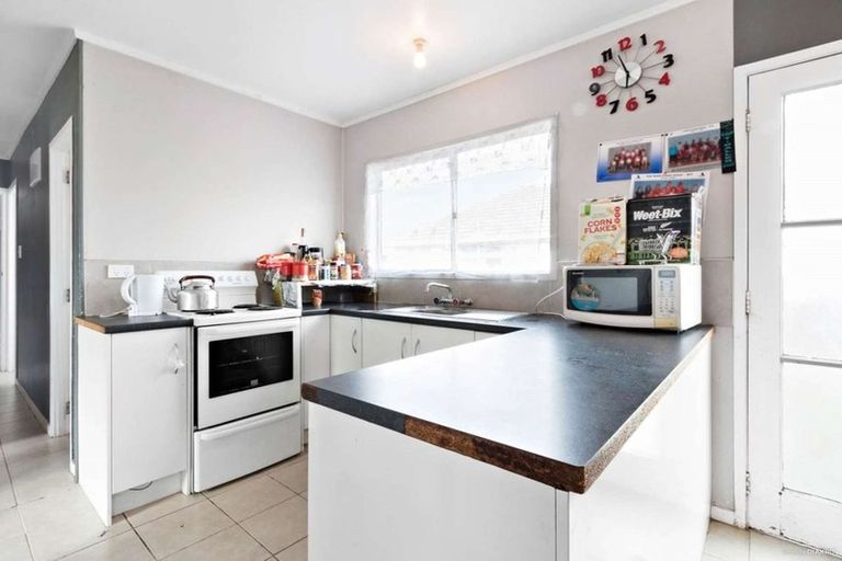 Photo of property in 1/16 Sandra Avenue, Otara, Auckland, 2023