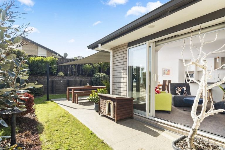 Photo of property in 34 Ballintoy Park Drive, Welcome Bay, Tauranga, 3175