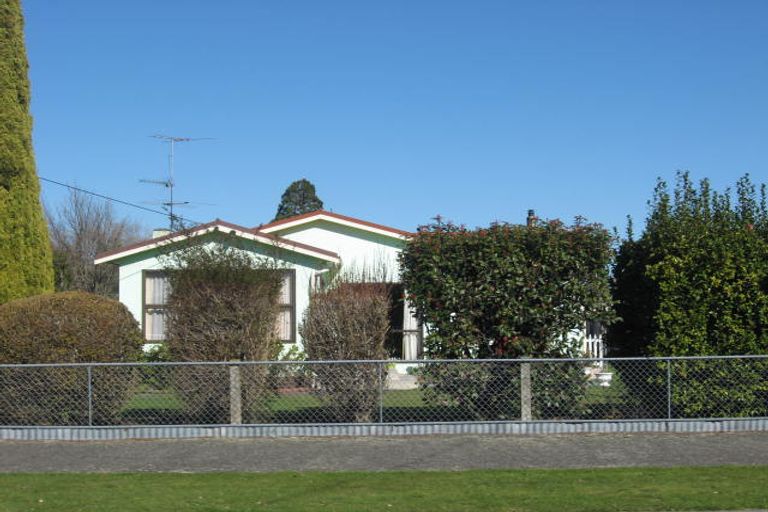 Photo of property in 76 Park Road, Carterton, 5713