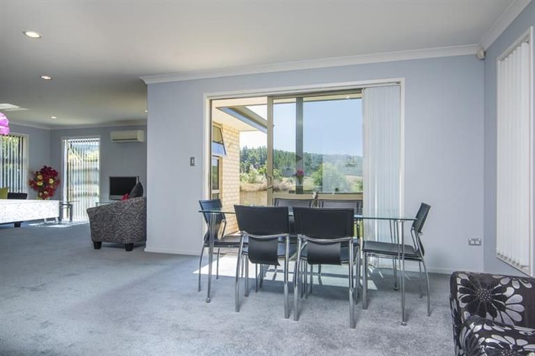 Photo of property in 1 Tui Drive, Picton, 7220