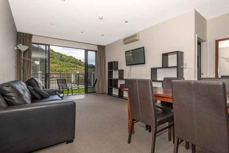Photo of property in 111/2 Reads Quay, Gisborne, 4010