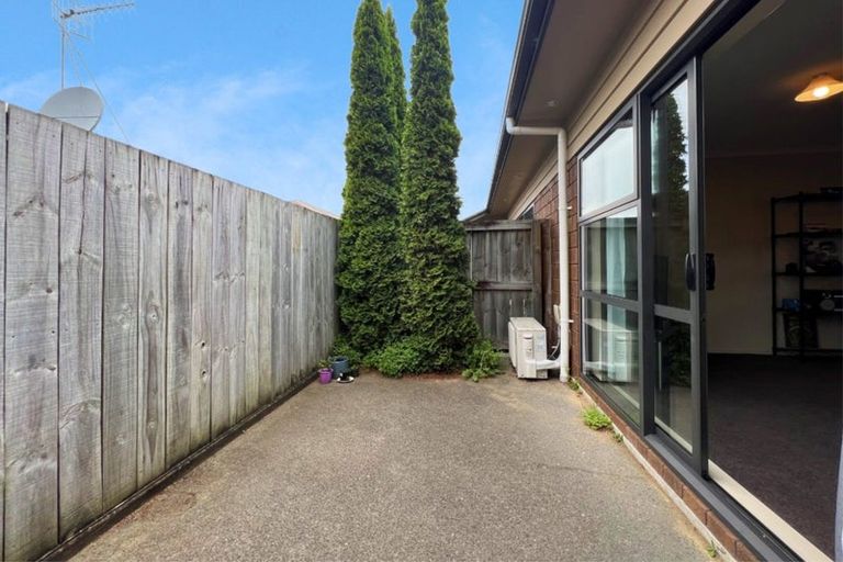 Photo of property in 2/108 Old Farm Road, Hamilton East, Hamilton, 3216