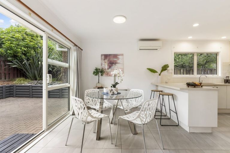 Photo of property in 2 Ashdown Place, Pahurehure, Papakura, 2113