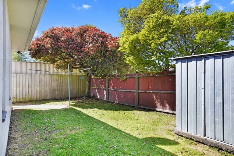 Photo of property in 74 Denise Crescent, Hornby, Christchurch, 8042