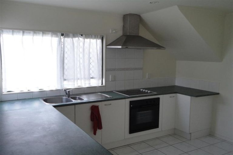 Photo of property in 37a Miro Street, New Lynn, Auckland, 0600