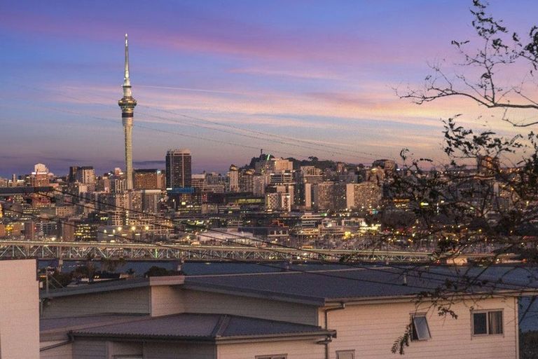 Photo of property in 1/97b Mokoia Road, Birkenhead, Auckland, 0626