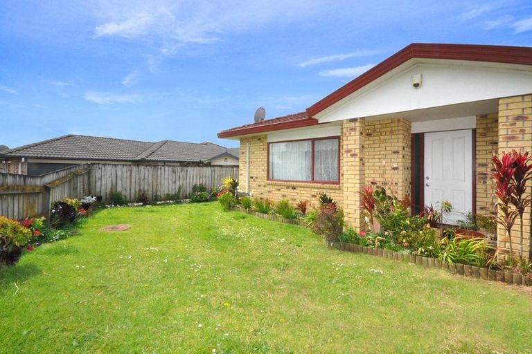Photo of property in 15 Dole Place, Mangere, Auckland, 2022