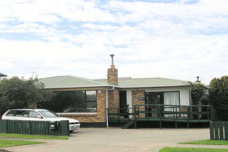 Photo of property in 2a Tui Street, Mount Maunganui, 3116