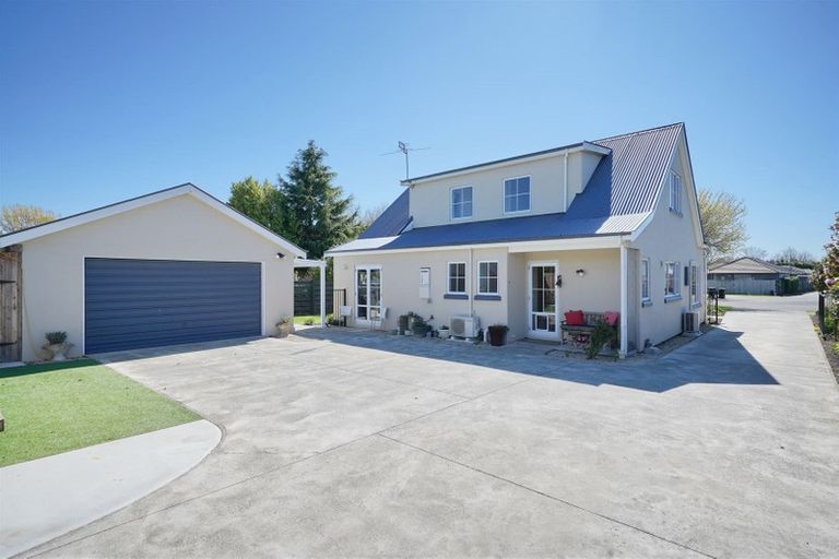 Photo of property in 33 Taranaki Drive, Woodend, 7610