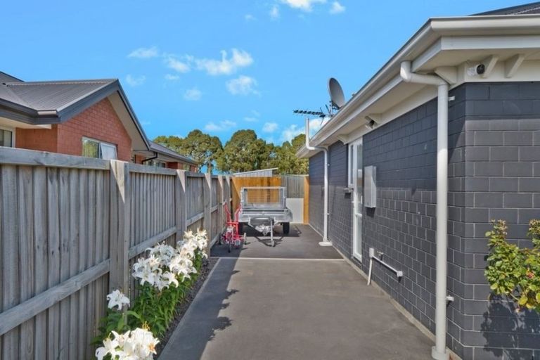 Photo of property in 14 Little Gem Road, Hornby, Christchurch, 8025