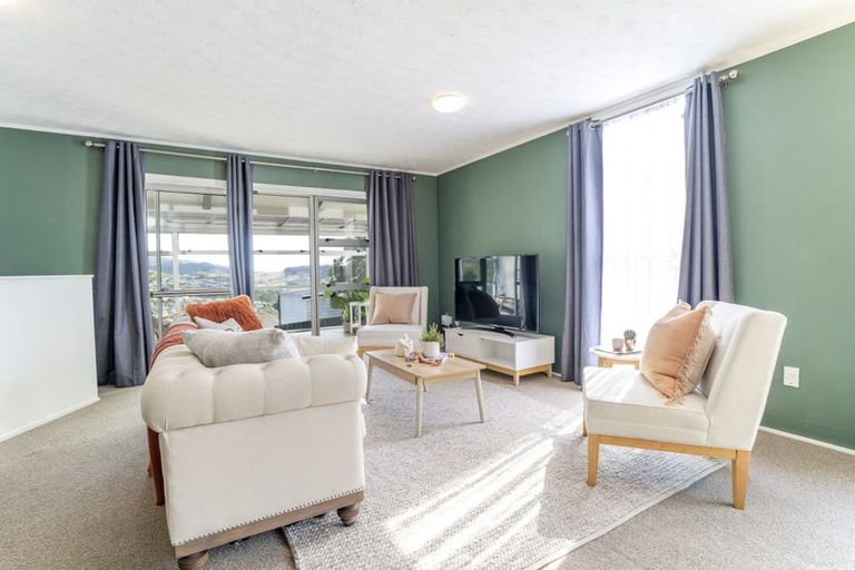 Photo of property in 65 Cunliffe Street, Churton Park, Wellington, 6037