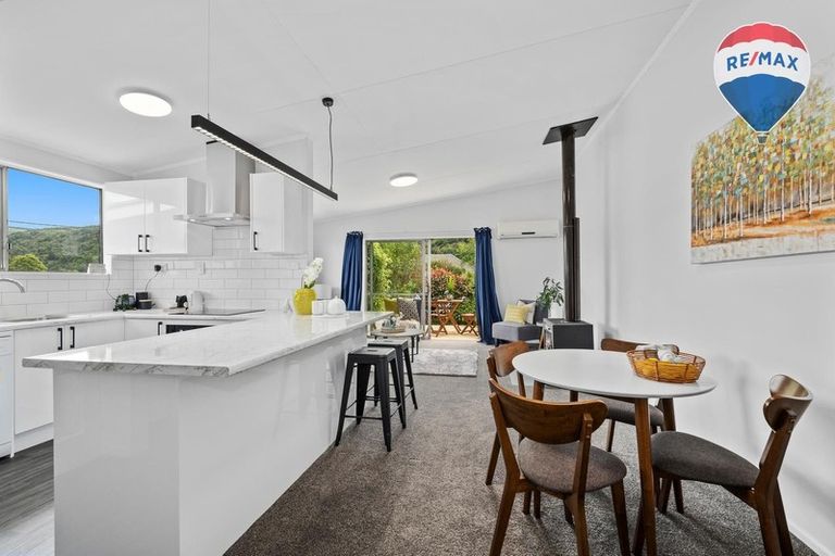 Photo of property in 2/71 Hikurangi Street, Trentham, Upper Hutt, 5018