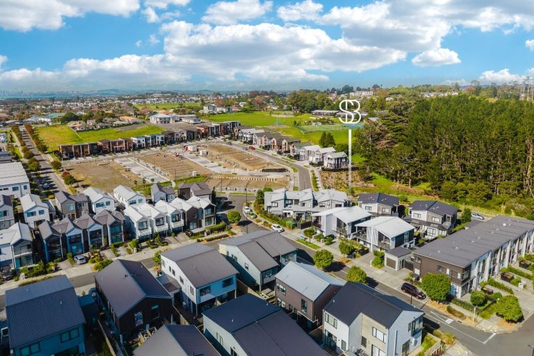 Photo of property in 5 Awamarino Way, Westgate, Auckland, 0614
