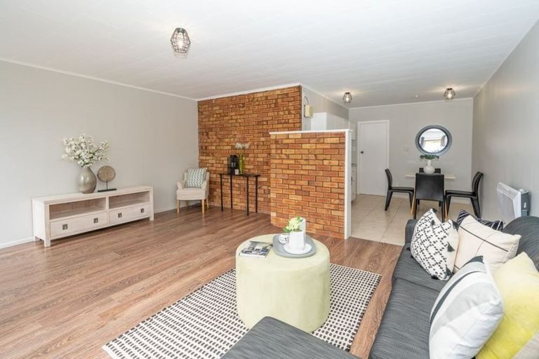 Photo of property in 15a Anthony Crescent, Bader, Hamilton, 3206