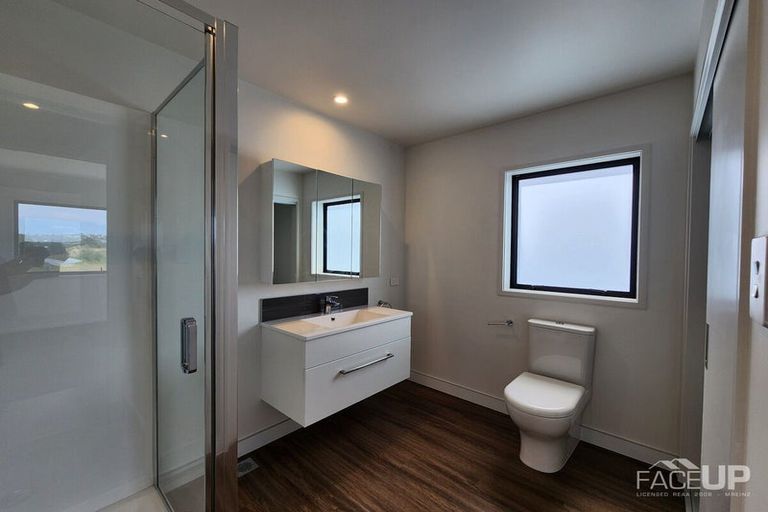 Photo of property in 10 Vasi Drive, Hobsonville, Auckland, 0616