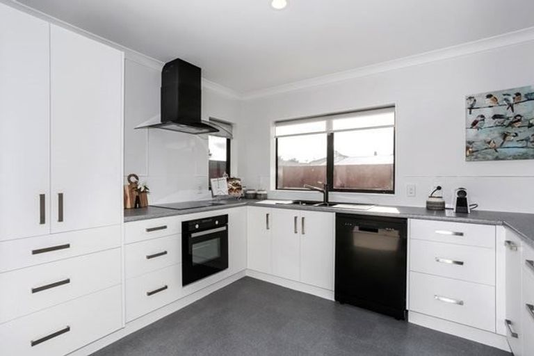 Photo of property in 26a Cameron Street, Papakura, 2110