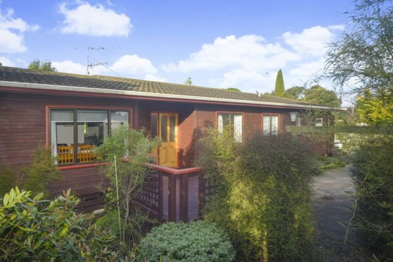 Photo of property in 6 Cobb Place, Otaki, 5512