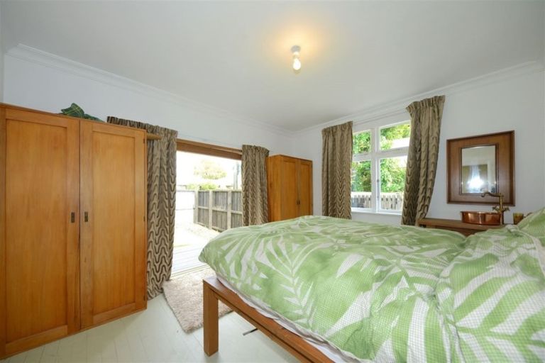 Photo of property in 54 Waltham Road, Sydenham, Christchurch, 8023