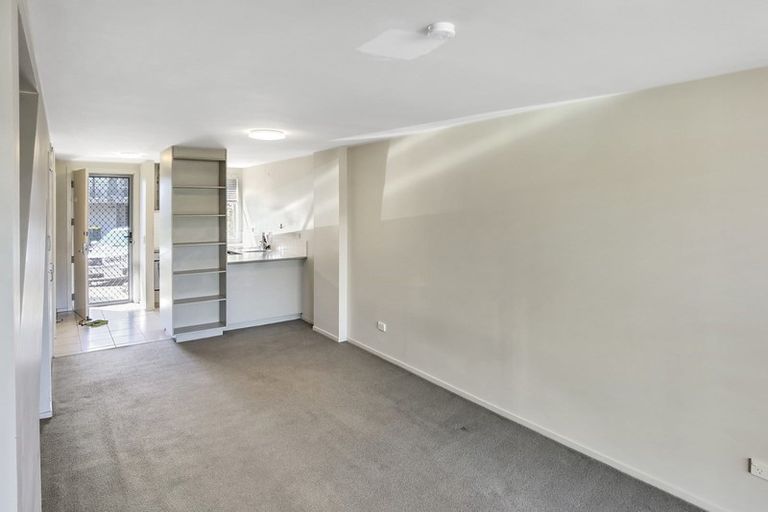 Photo of property in 15 Opito Way, East Tamaki, Auckland, 2013
