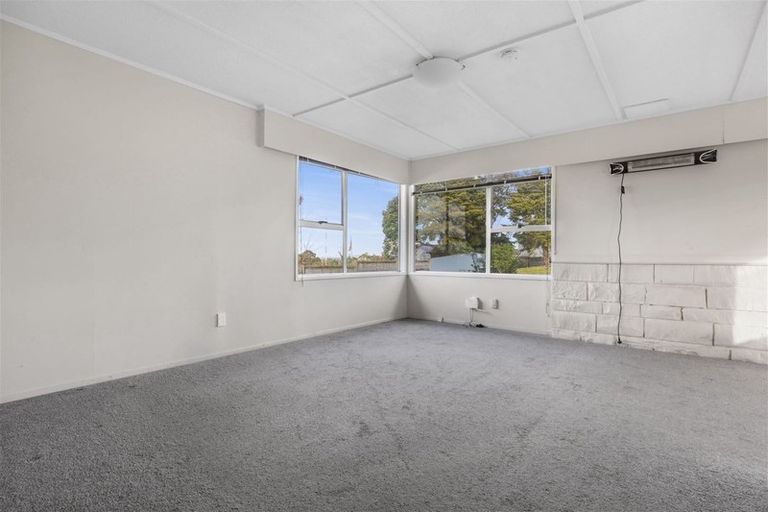 Photo of property in 7 Doone Place, Massey, Auckland, 0614