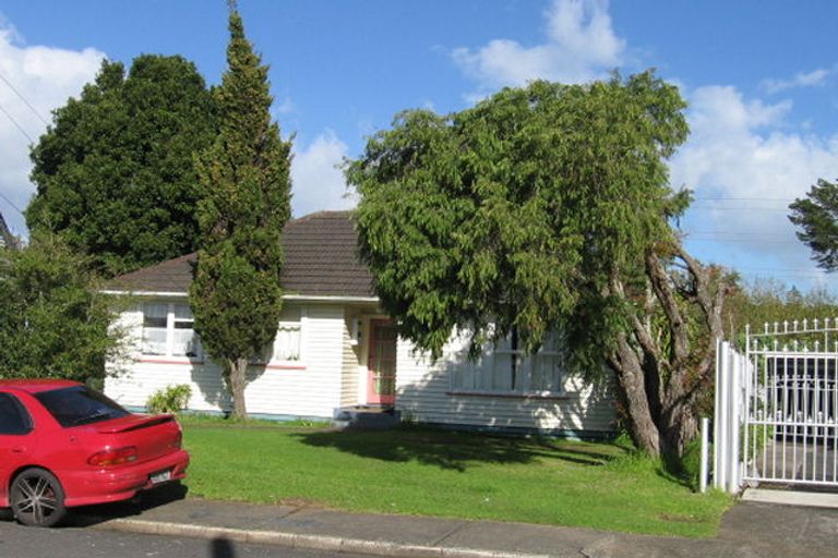 Photo of property in 13 Nola Crescent, Otara, Auckland, 2023