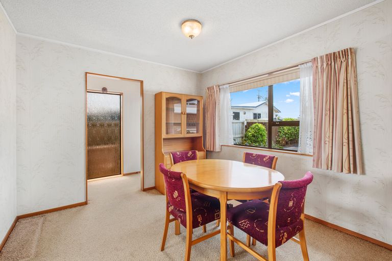 Photo of property in 2/208 Centreway Road, Orewa, 0931