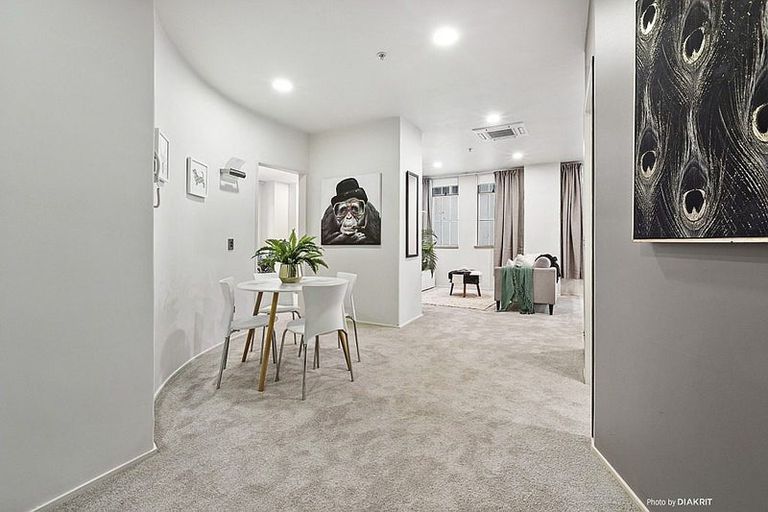Photo of property in The Quay, 2/332b2 Lambton Quay, Wellington Central, Wellington, 6011