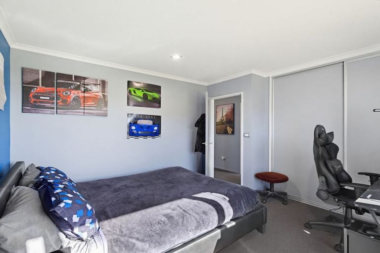 Photo of property in 13 Raymond Place, West Melton, 7618