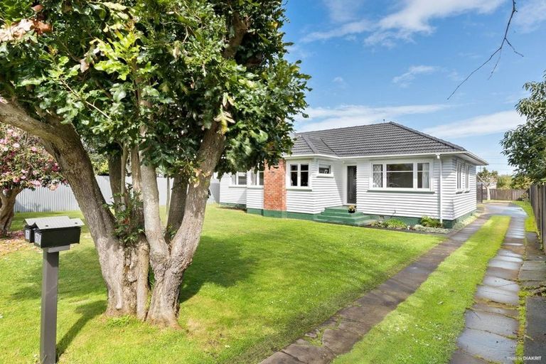 Photo of property in 1/160 Porchester Road, Papakura, 2110
