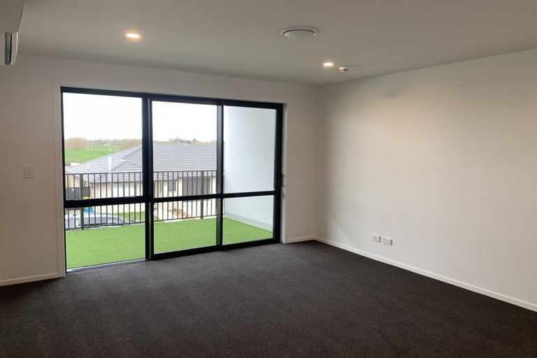 Photo of property in 4/65 Pragma Rise