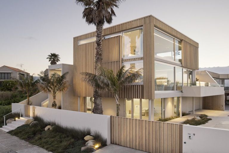 Photo of property in 7 Surf Road, Mount Maunganui, 3116