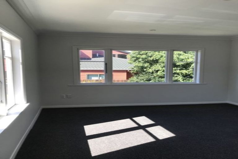 Photo of property in 19 Cecil Road, Tawa, Wellington, 5028