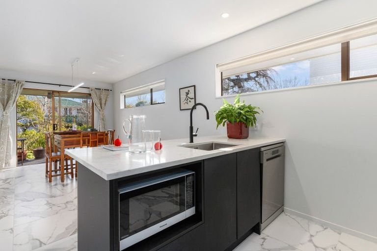 Photo of property in 3 Phoenix Avenue, Hokowhitu, Palmerston North, 4410