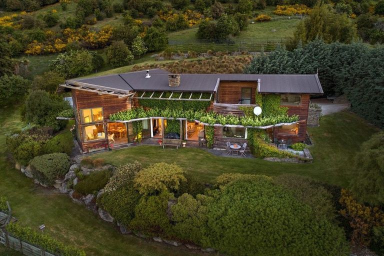 Photo of property in 711 Mount Barker Road, Wanaka, 9382
