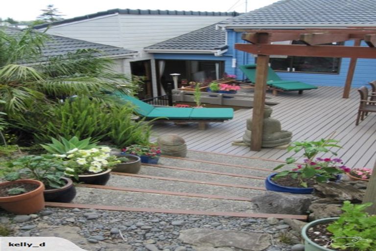 Photo of property in 12 Tiri View Place, Waiake, Auckland, 0630