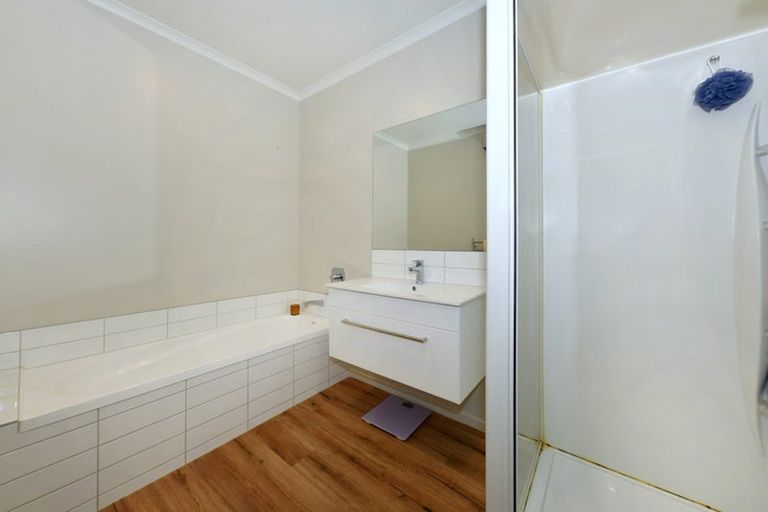 Photo of property in 26 George West Square West, Wigram, Christchurch, 8025