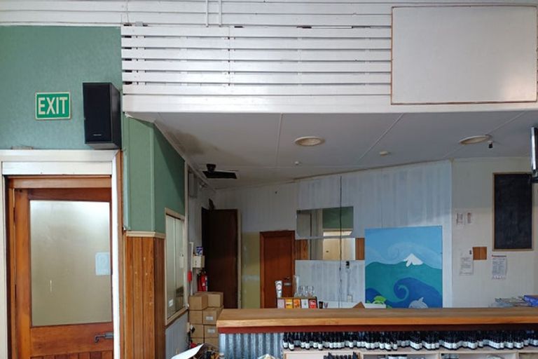 Photo of property in 106 Egmont Street, Patea, 4520