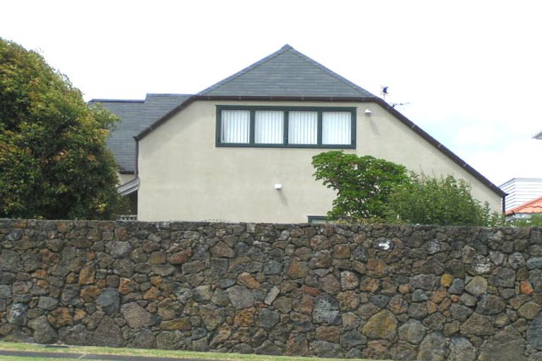 Photo of property in 7 Waimana Avenue, Northcote Point, Auckland, 0627