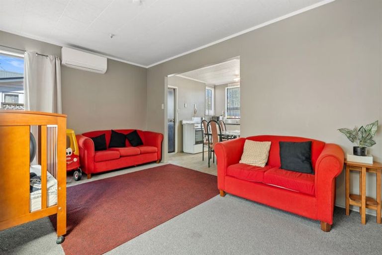 Photo of property in 6 Harris Street, Te Puke, 3119