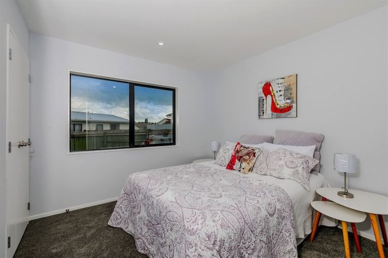 Photo of property in 1/25 Kennington Drive, Clendon Park, Auckland, 2103