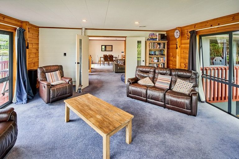 Photo of property in 3 Sunnyview Drive, Brown Owl, Upper Hutt, 5018