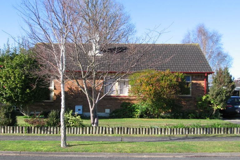 Photo of property in 30 Croall Crescent, St Andrews, Hamilton, 3200