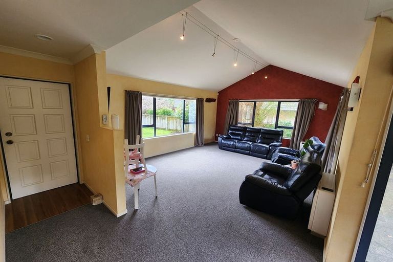 Photo of property in 112 Langdale Avenue, Paraparaumu, 5032