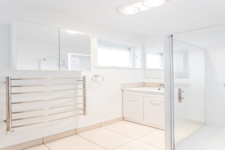 Photo of property in 13/85 Edmonton Road, Henderson, Auckland, 0612