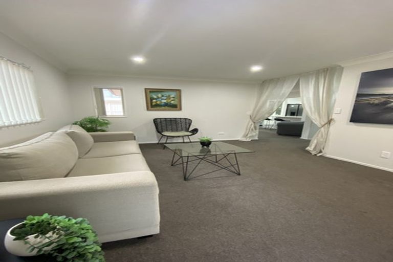 Photo of property in 47 Baverstock Road, Flat Bush, Auckland, 2016