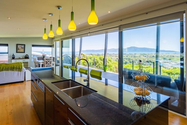 Photo of property in 7 Ocean Vista Lane, Paraparaumu, 5032