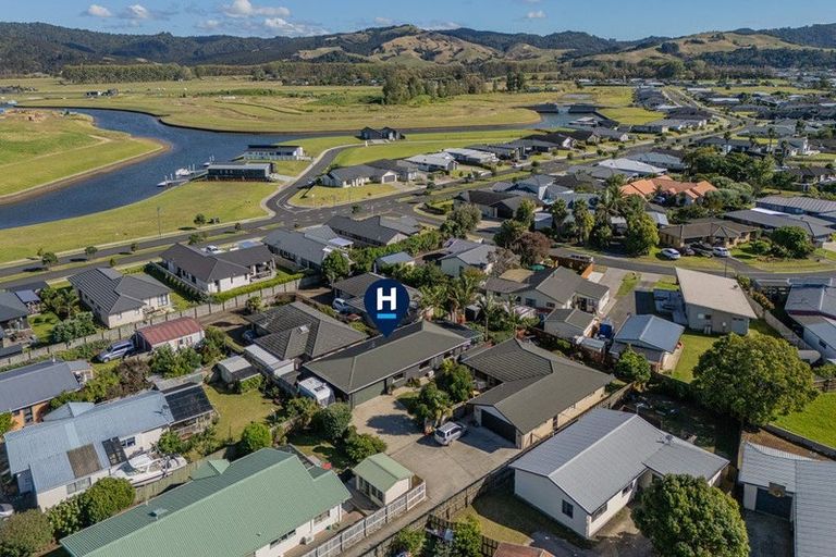 Photo of property in 51b Whitby Avenue, Whitianga, 3510