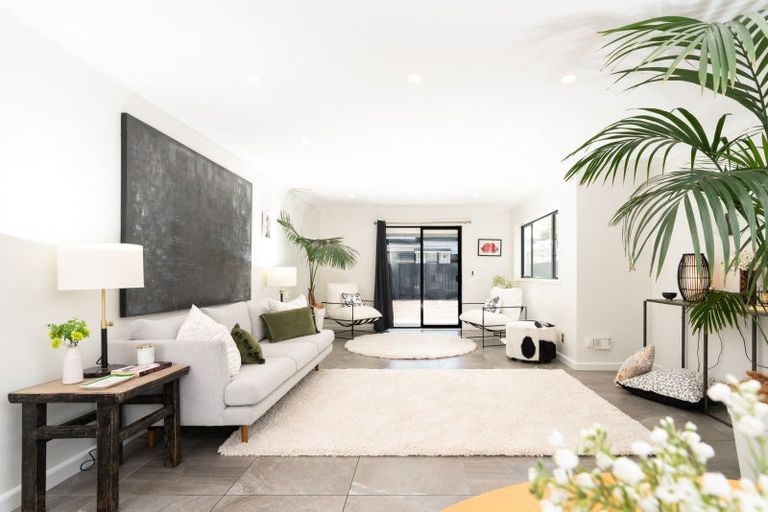 Photo of property in 22a Stone Street, Miramar, Wellington, 6022