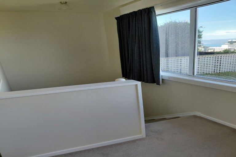 Photo of property in 28 Talavera Terrace, Kelburn, Wellington, 6012